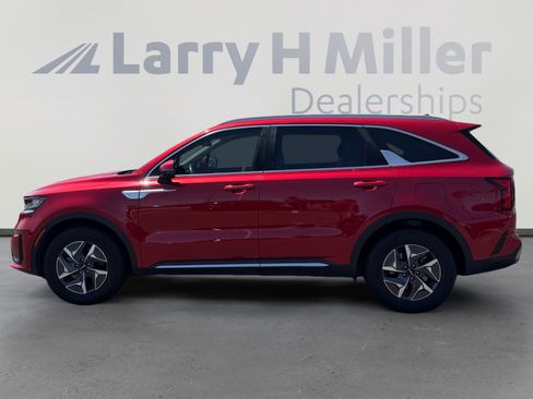 Used 2023 Kia Sorento EX FWD image 2