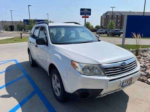 Used 2010 Subaru Forester 2.5X AWD/4WD image 6