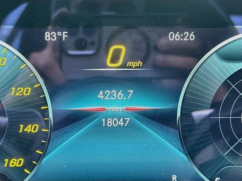 Used 2022 Mercedes-Benz E 350 Sedan image 12
