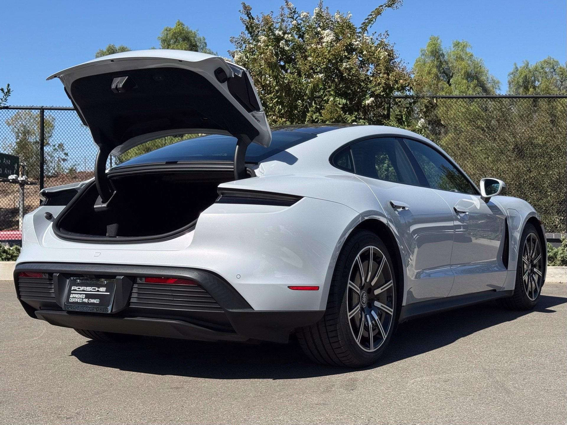 Certified 2023 Porsche Taycan RWD image 33