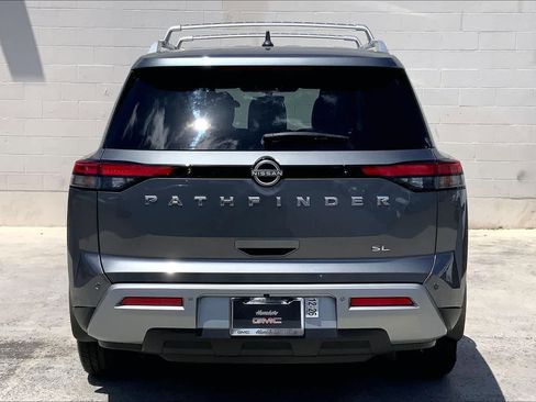 Used 2023 Nissan Pathfinder SL w/ SL Premium Package image 6