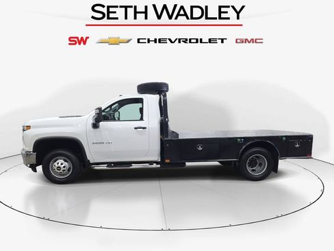Used 2021 Chevrolet Silverado 3500 W/T w/ WT Convenience Package image 4