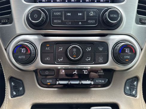 Used 2017 GMC Yukon SLT RWD image 18