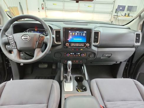 Used 2024 Nissan Frontier SV w/ SV Convenience Package RWD image 24