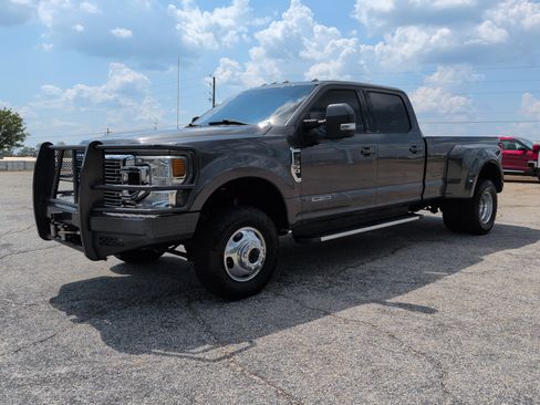Used 2020 Ford F350 Lariat w/ Lariat Value Package AWD/4WD image 6