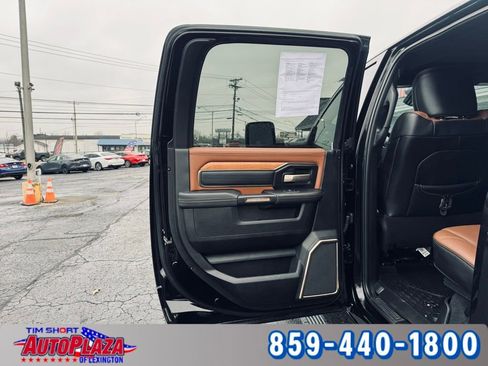 Used 2023 RAM 3500 Limited image 58