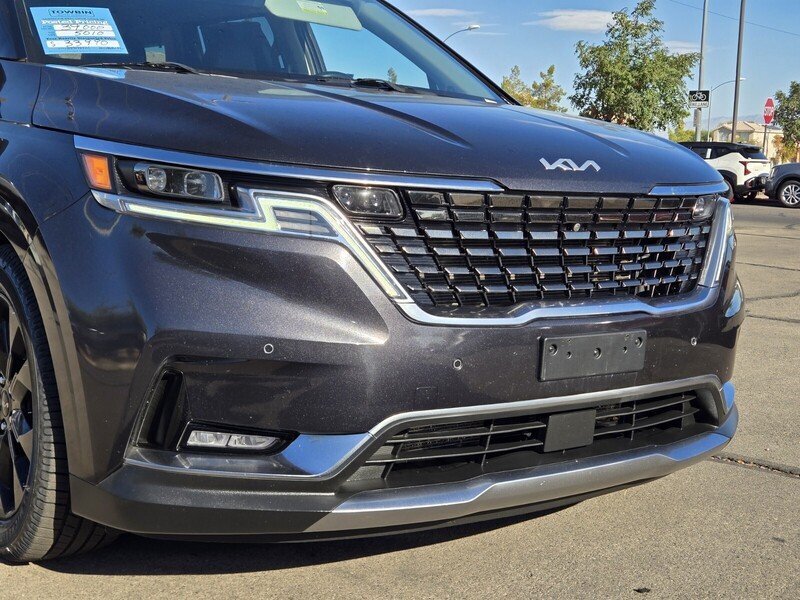 Certified 2022 Kia Carnival SX Prestige FWD image 9
