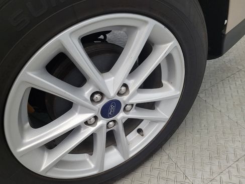 Used 2018 Ford Focus SE image 31