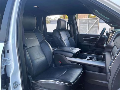 Used 2022 RAM 2500 Laramie image 10