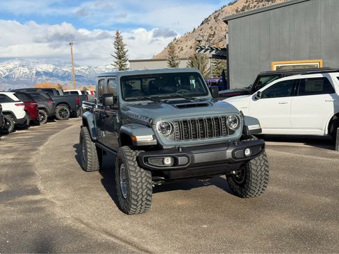 New 2025 Jeep Gladiator Sport image 15