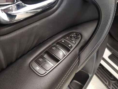 Used 2019 Nissan Armada SL w/ Premium Package image 22