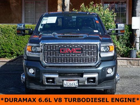 Used 2019 GMC Sierra 3500 Denali image 3