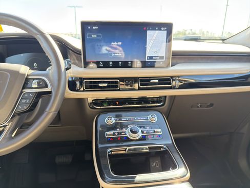 Used 2023 Lincoln Nautilus Reserve w/ Equipment Group 202A image 30