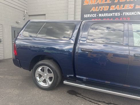 Used 2015 RAM 1500 Express AWD/4WD image 9