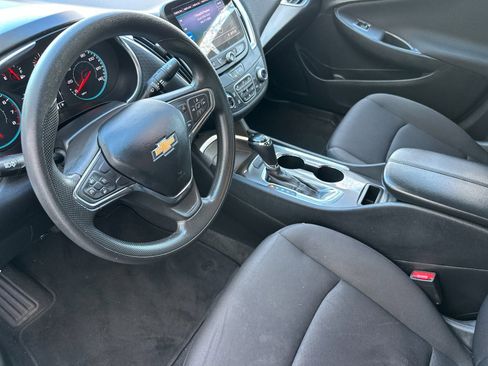Used 2020 Chevrolet Malibu LT image 10