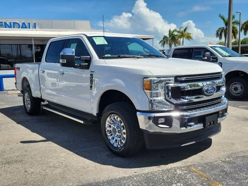 Used 2022 Ford F250 XLT w/ XLT Premium Package image 2