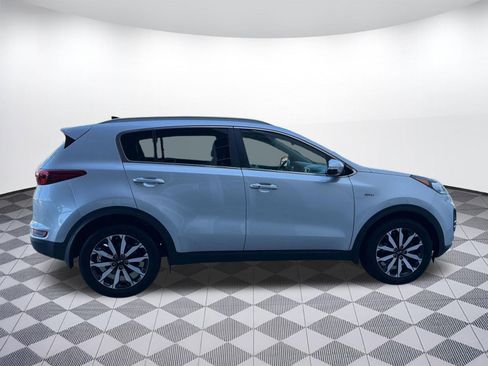 Used 2017 Kia Sportage EX w/ EX Technology Package AWD/4WD image 8