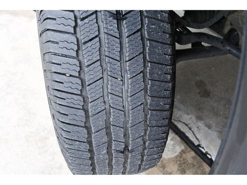 Used 2020 GMC Sierra 1500 AT4 w/ AT4 Premium Package image 28