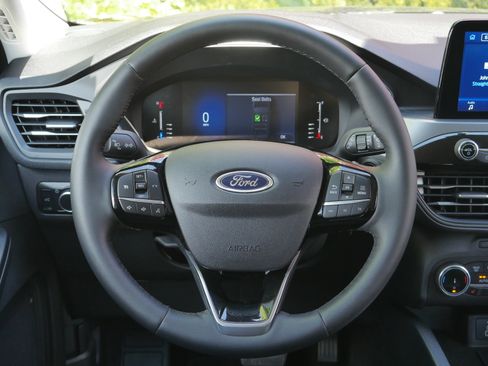 Certified 2024 Ford Escape Active AWD/4WD image 6