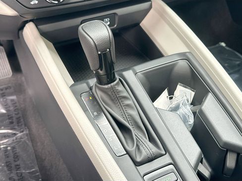 New 2025 Honda Accord SE image 13