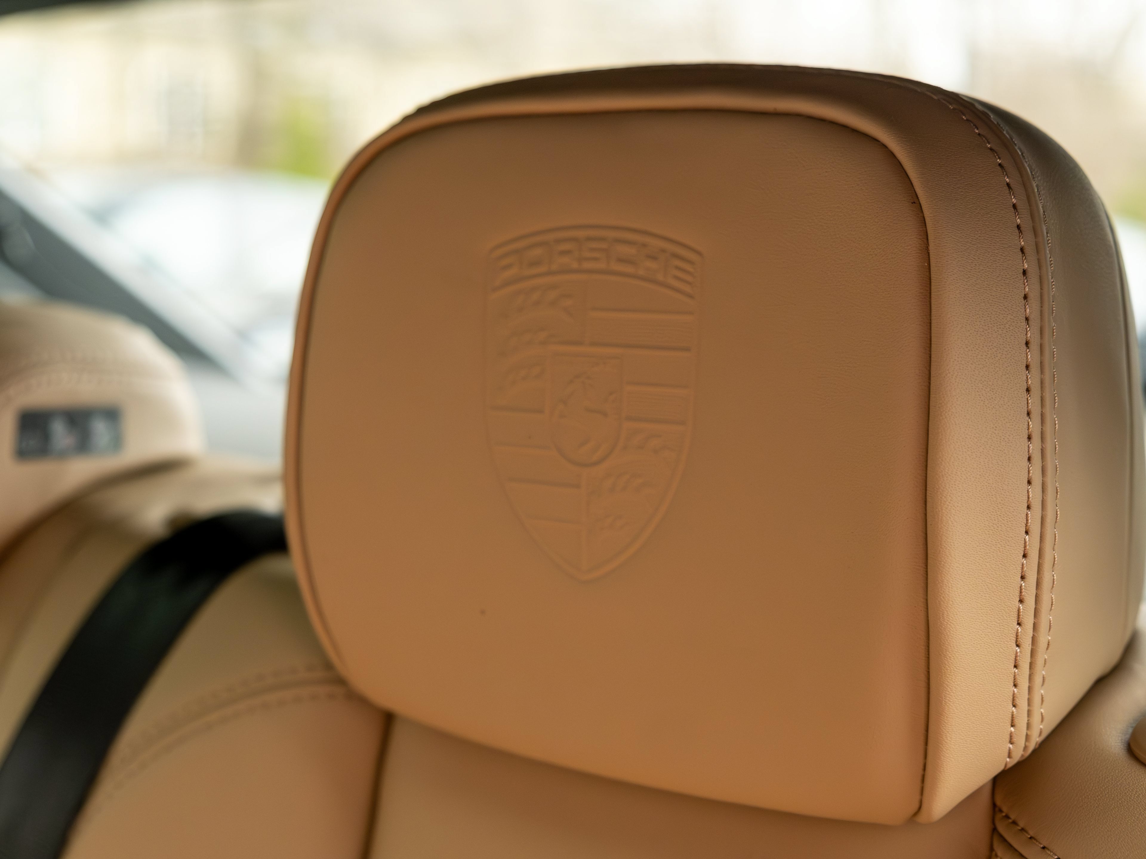Certified 2026 Porsche Macan AWD/4WD image 43