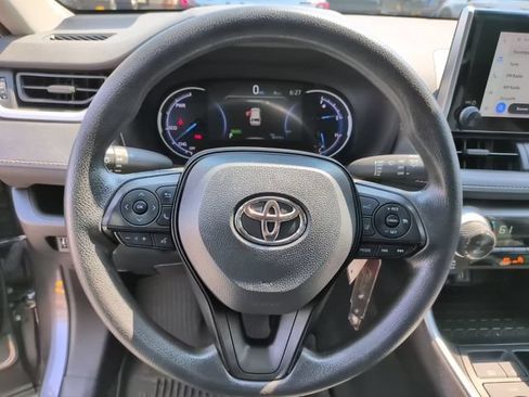 Used 2024 Toyota RAV4 LE AWD/4WD image 13
