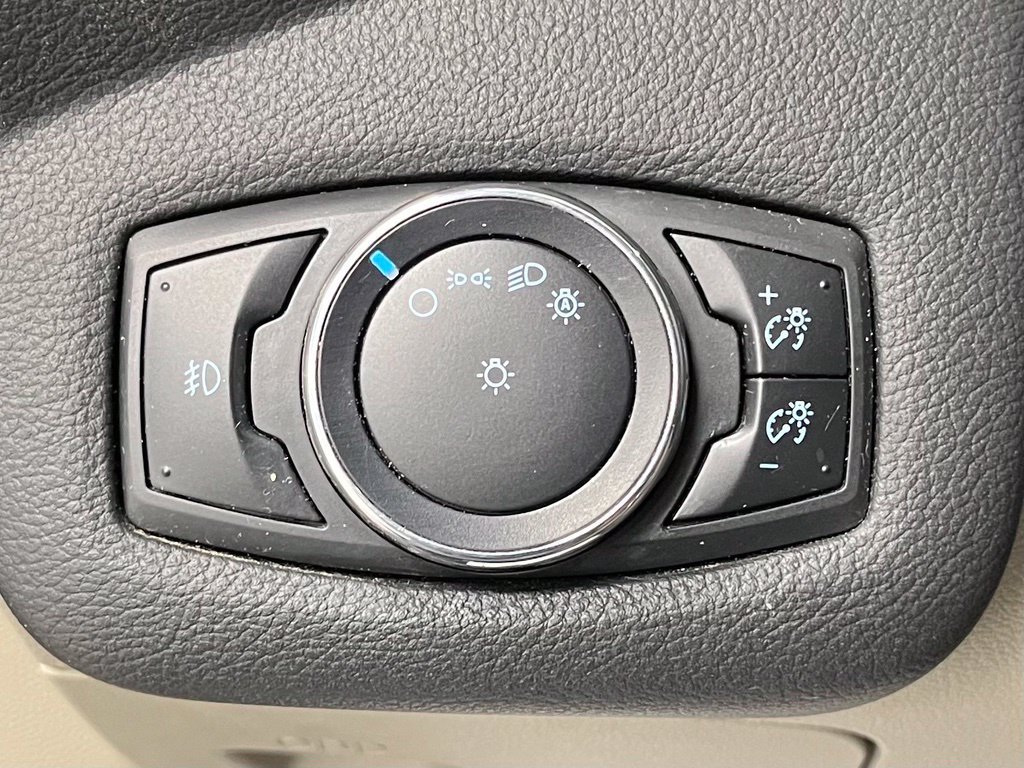 Used 2014 Ford C-MAX SEL w/ Equipment Group 302A FWD image 32