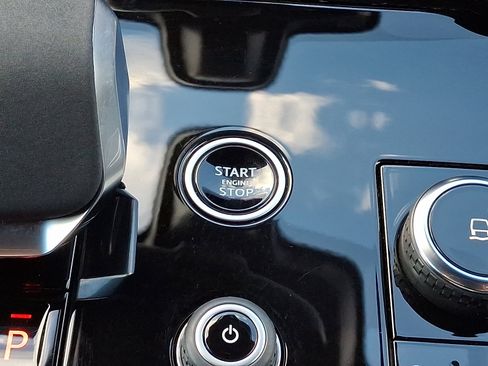 Used 2023 Land Rover Range Rover Sport SE image 25