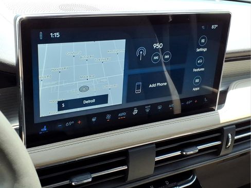 Used 2023 Lincoln Corsair AWD w/ Equipment Group 101A image 22