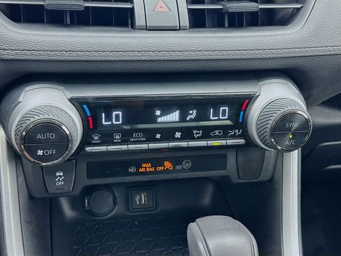 Used 2023 Toyota RAV4 LE image 12