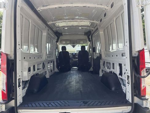 Used 2025 Ford Transit 250 148 Medium Roof RWD image 14
