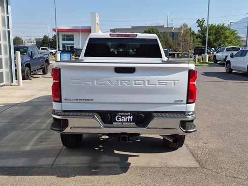 Used 2025 Chevrolet Silverado 3500 LTZ AWD/4WD image 4