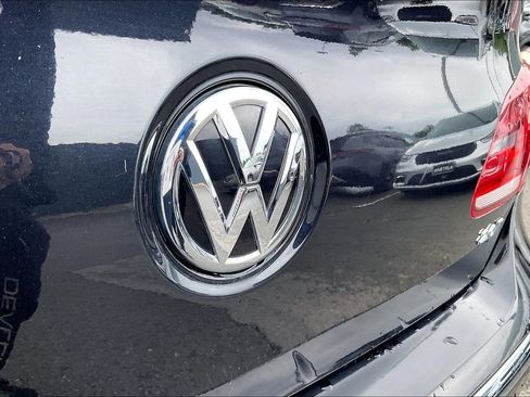 Used 2013 Volkswagen CC R-Line FWD image 40