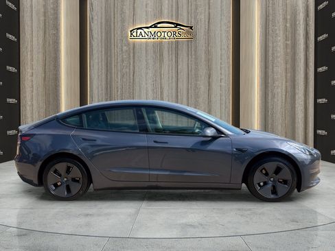 Used 2023 Tesla Model 3 Standard Range RWD image 11