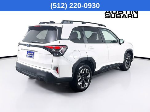 Used 2026 Subaru Forester Premium image 8