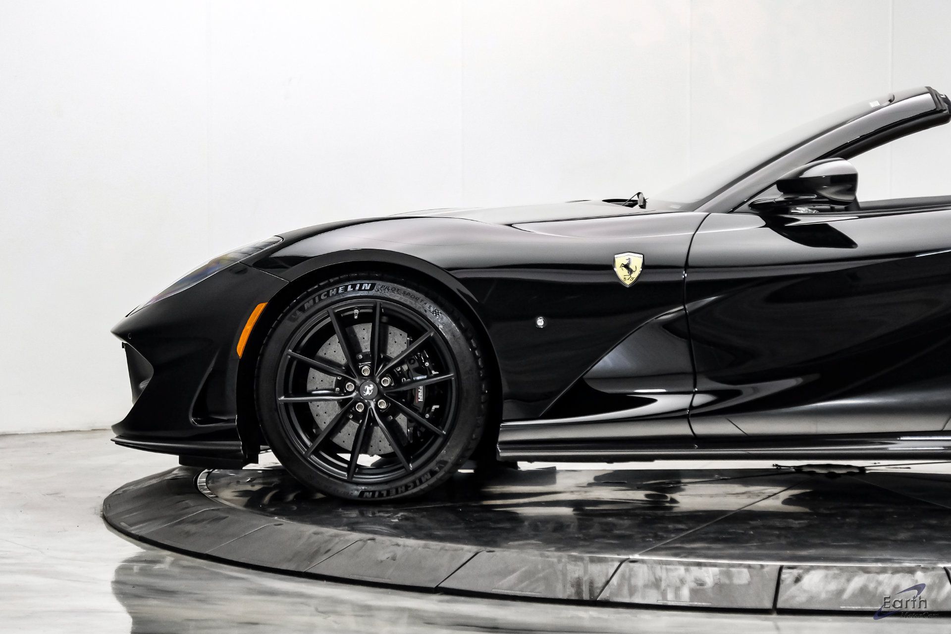 Used 2022 Ferrari 812 GTS RWD image 11