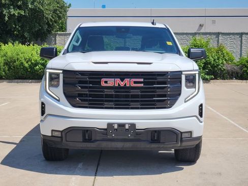 Used 2024 GMC Sierra 1500 Elevation w/ X31 Off-Road Package AWD/4WD image 2