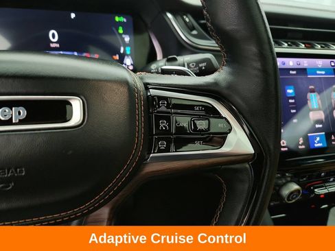 Used 2023 Jeep Grand Cherokee Summit AWD/4WD image 28