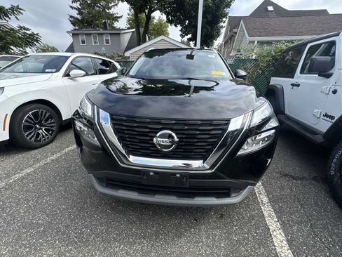 Used 2021 Nissan Rogue SV w/ Premium Package AWD/4WD image 2
