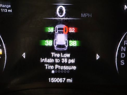 Used 2015 Jeep Grand Cherokee Overland w/ Advanced Technology Group image 46