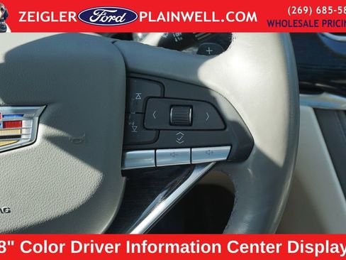 Used 2023 Cadillac XT6 Premium Luxury w/ Technology Package AWD/4WD image 27