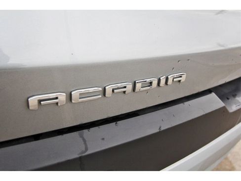 Used 2023 GMC Acadia SLE w/ Driver Convenience Package image 27