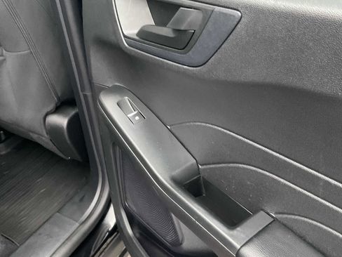 Used 2022 Ford Escape SE w/ Convenience Package image 38