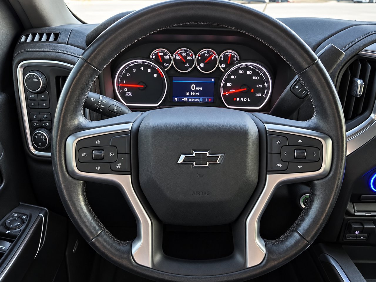 Used 2022 Chevrolet Silverado 1500 LT Trail Boss w/ Convenience Package II AWD/4WD image 22
