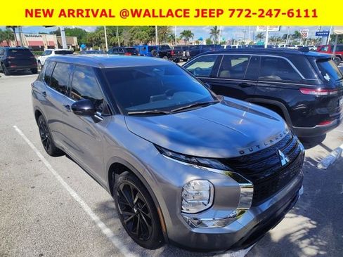 Used 2022 Mitsubishi Outlander SE image 5