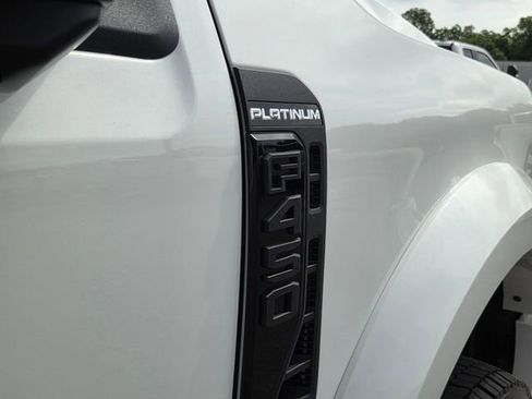 New 2026 Ford F450 Platinum w/ FX4 Off-Road Package AWD/4WD image 17
