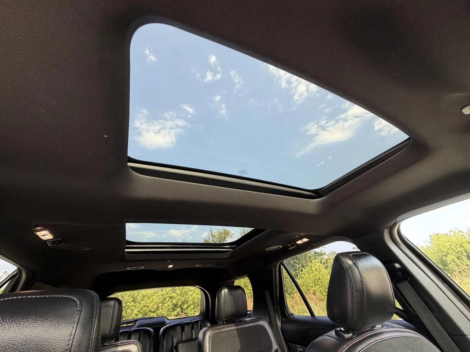 Used 2019 Ford Explorer XLT w/ Equipment Group 202A FWD image 23