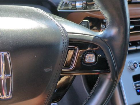 Used 2023 Lincoln Aviator Reserve w/ Equipment Group 201A RWD image 19