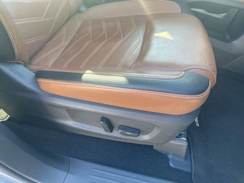 Used 2022 Nissan Pathfinder Platinum w/ Cargo Package image 26