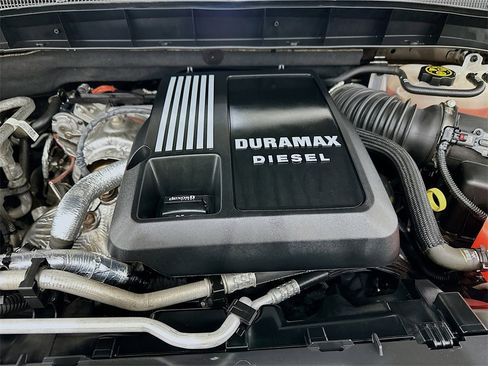 Certified 2023 GMC Sierra 1500 AT4 w/ AT4 Preferred Package image 32